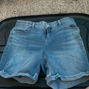 Cute blue ruffled kids shorts